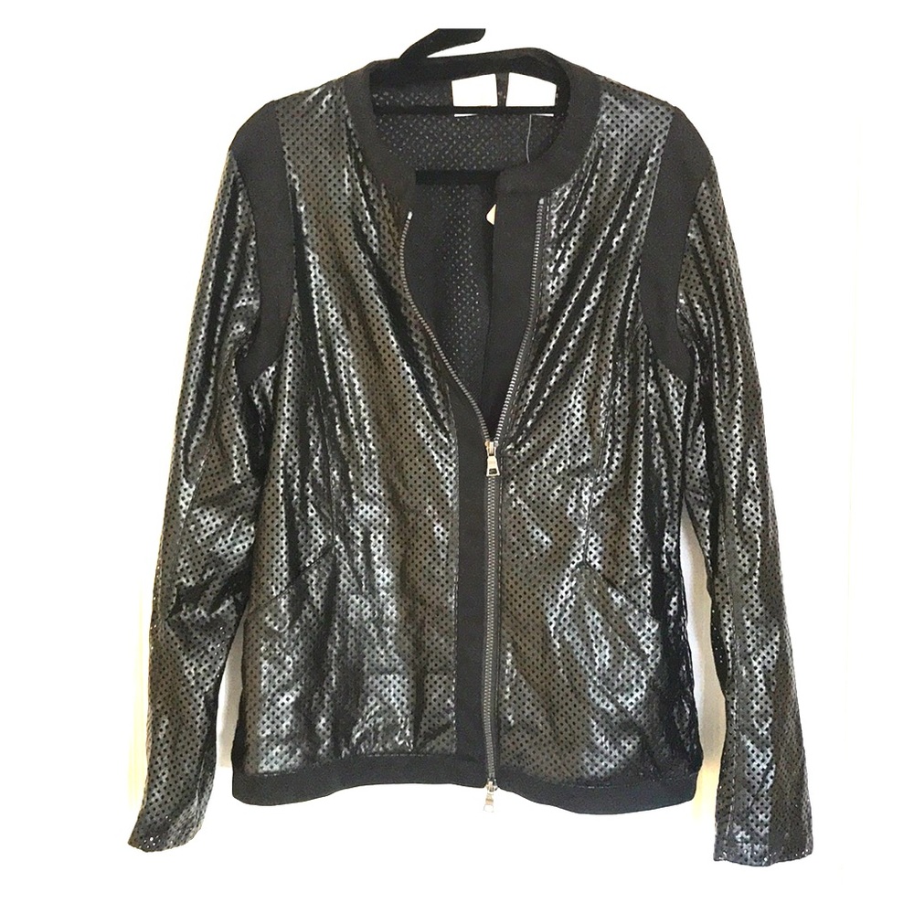 Black jacket - Picture 1 of 3